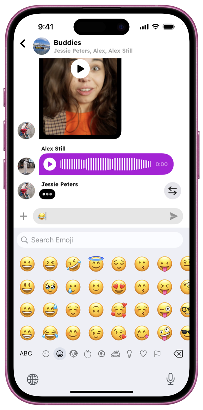 TextingStory conversation with a video message and an audio message